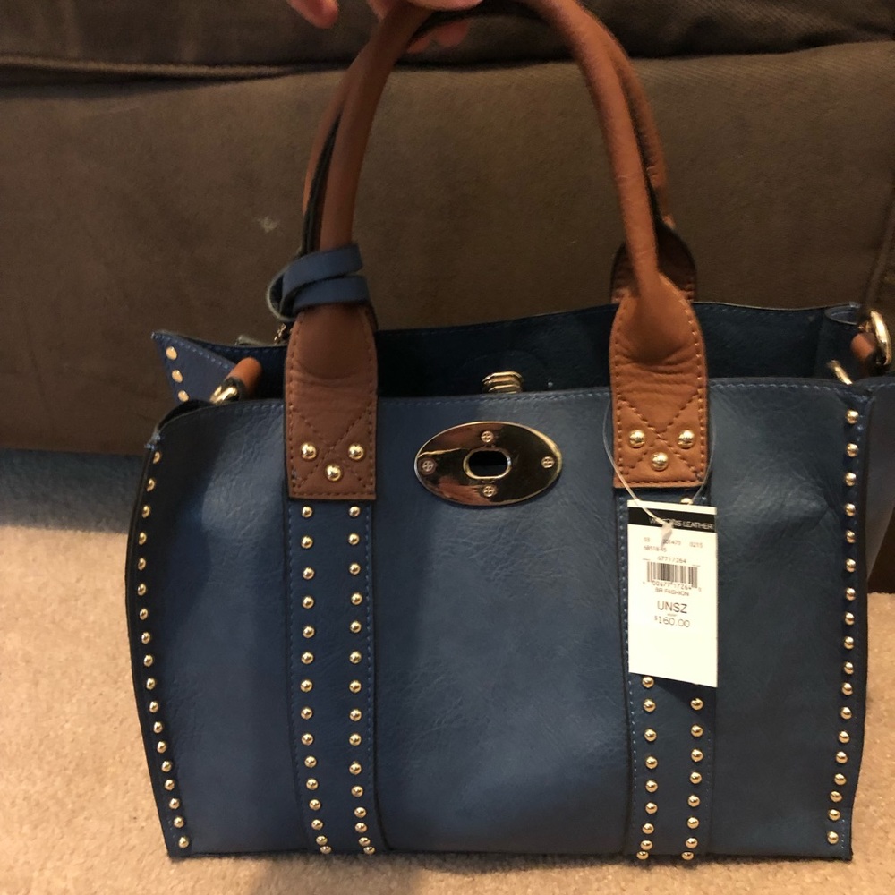 Wilson’s leather purse